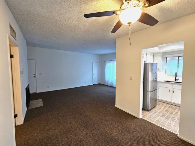 Photo - 2349 S Bentley Ave
