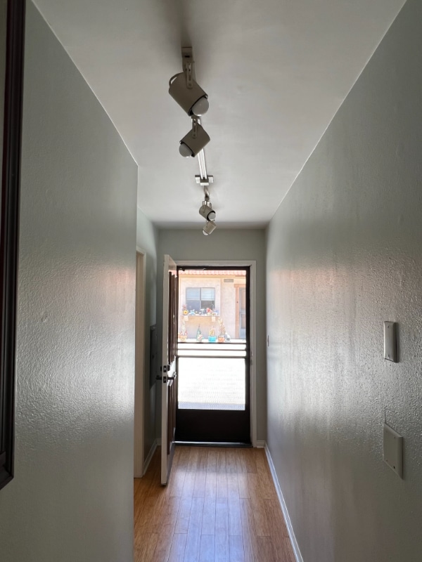 Photo - 4365 McLaughlin Ave