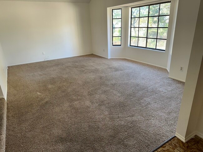 Photo - 10438 Cozycroft Ave