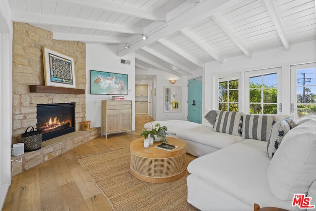 Photo - 30081 Harvester Rd