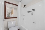 Photo - 2-Bedroom Condo with Balcony – The Met, Woodland Hills