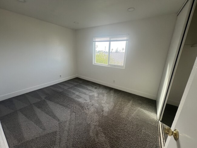 Photo - 3965 Logan Ave