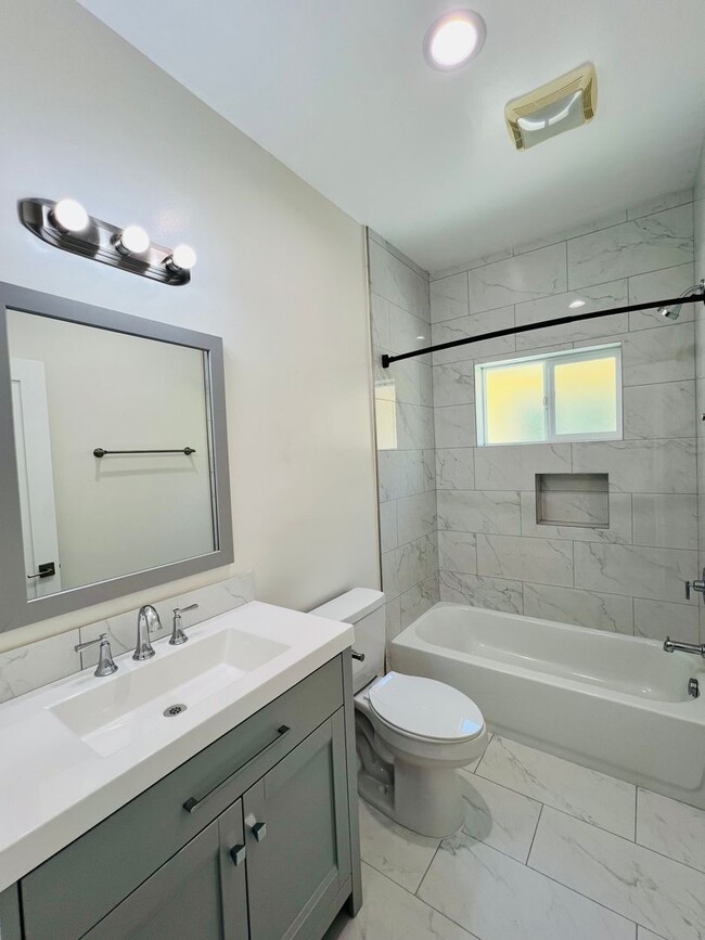 Photo - ASANANTONIO #C Unit ASANANTONIOC