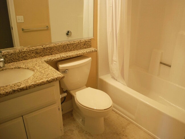 Photo - 1712 Glenview Dr