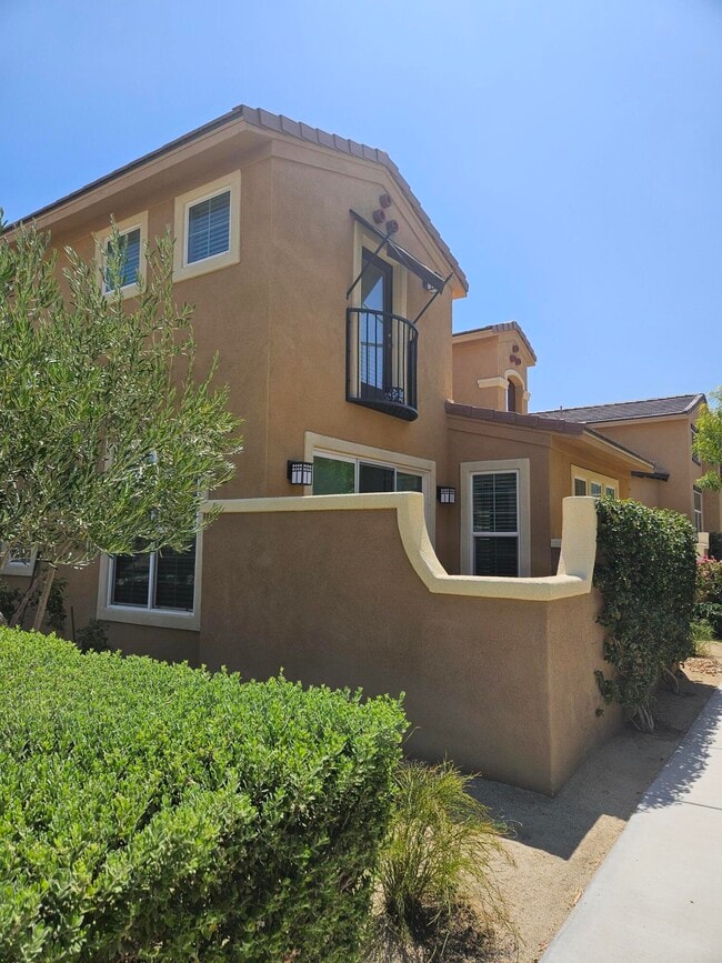 Photo - 52414 Hawthorn Ct