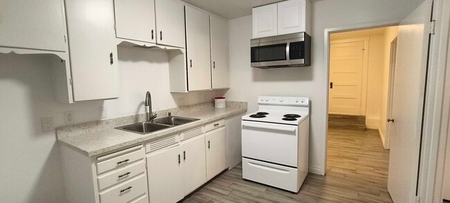 Photo - 701 6th Ave Unit A