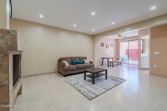 Photo - 7211 Cozycroft Ave Condo
