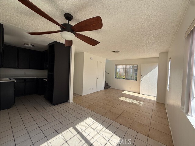 Photo - 4061 E 60th St