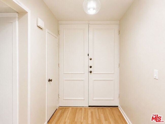 Photo - 5870 Green Valley Cir Unit 129