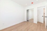 Photo - 13934 Vanowen St