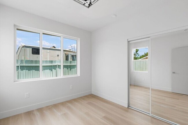 Photo - 3516 Oak Glen Ln