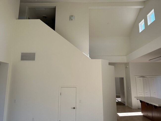 Photo - Pleasant 4 Bedroom 2.5 Bath Home Located i...