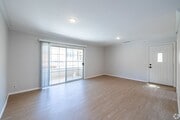 Photo - 5302 Colodny Ave