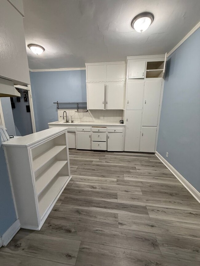 Photo - 2301 W 10th St Unit 2301