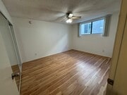Photo - 135 N Swall Dr