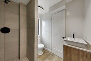 Photo - AMAZING NEW CONSTRUCTION UNIT NEAR DOWNTOWN Unit 2