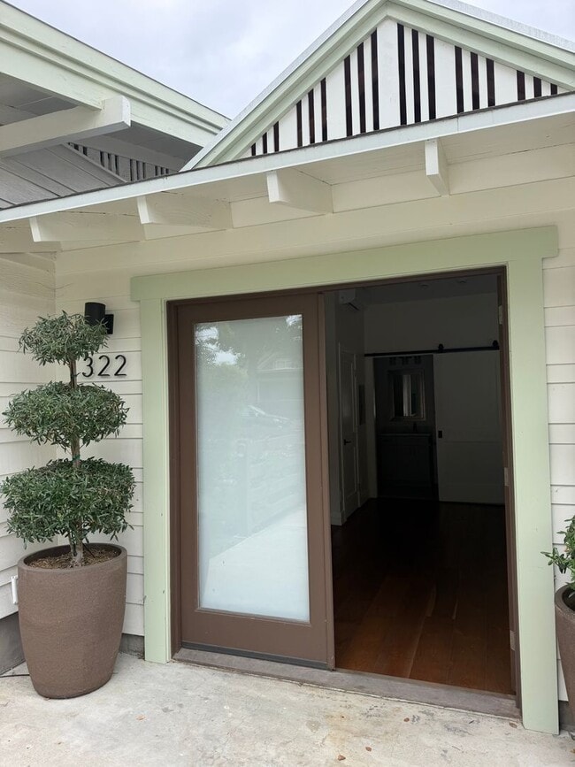 Photo - 320 E Maple Ave Unit 322