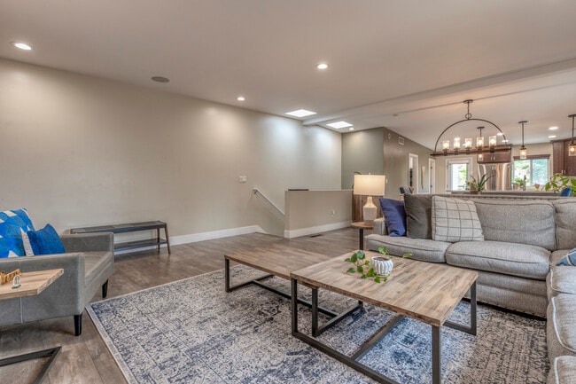 Photo - 3805 Keating St