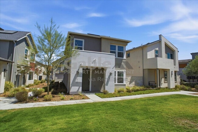 Building Photo - 27477 Boulderview Way