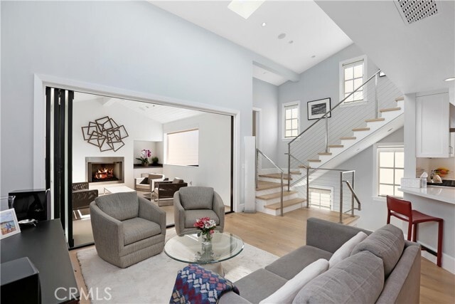 Building Photo - 715 Marigold Ave