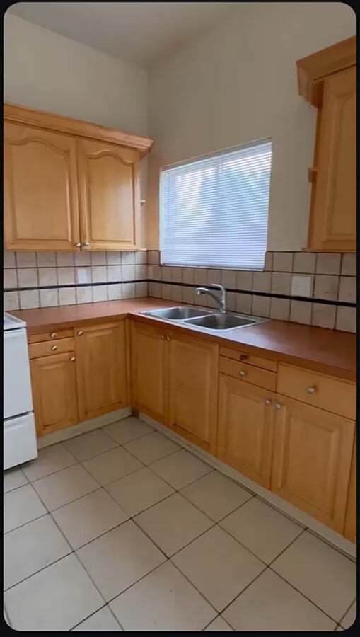 Photo - 10871 Kling St Unit 10871