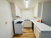 Photo - 42755 40th St W House