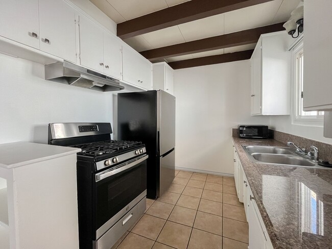 Photo - 3216 W 99th St