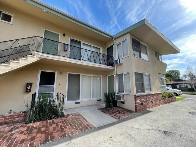 Photo - 14333 Albers St Unit 2