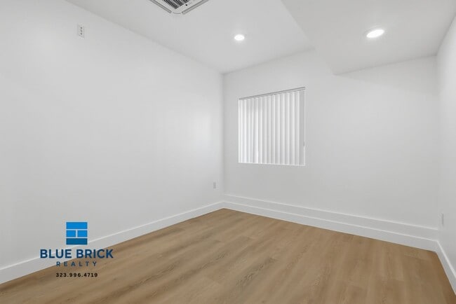 Photo - 5312 Corteen Pl Unit 26