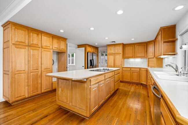 Photo - Spacious Two-Story 5 BD/3 BA Home in Desirable East Bluff Neighborhood