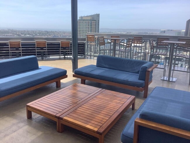 Building Photo - 350 11th Ave