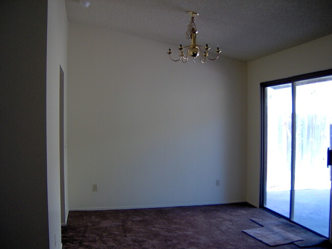 Photo - Riverside UCR 3 Bedroom, 2 Bathroom Home