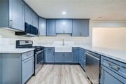 Photo - 902 S Hope Ave