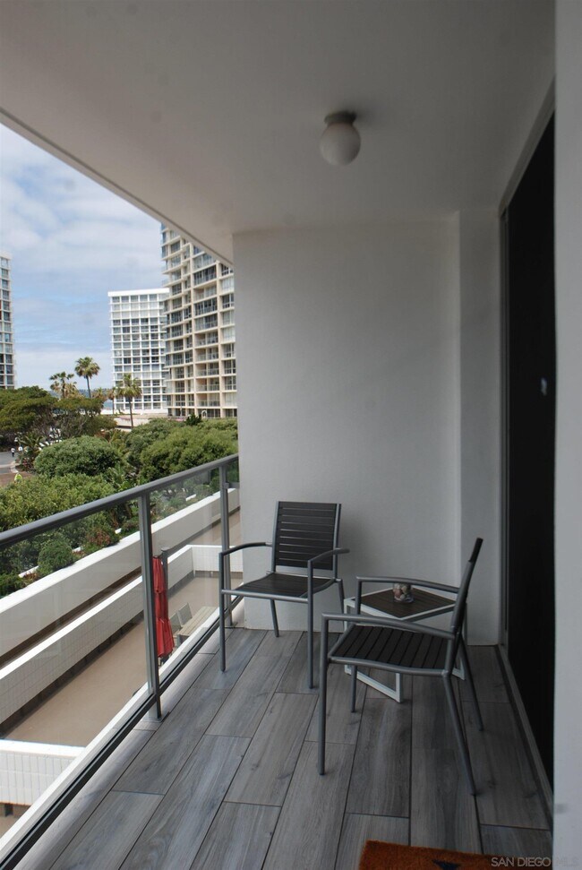 Photo - 1770 Avenida del Mundo Unit 201