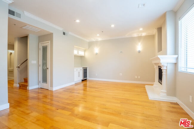 Photo - 350 S Norton Ave Unit C