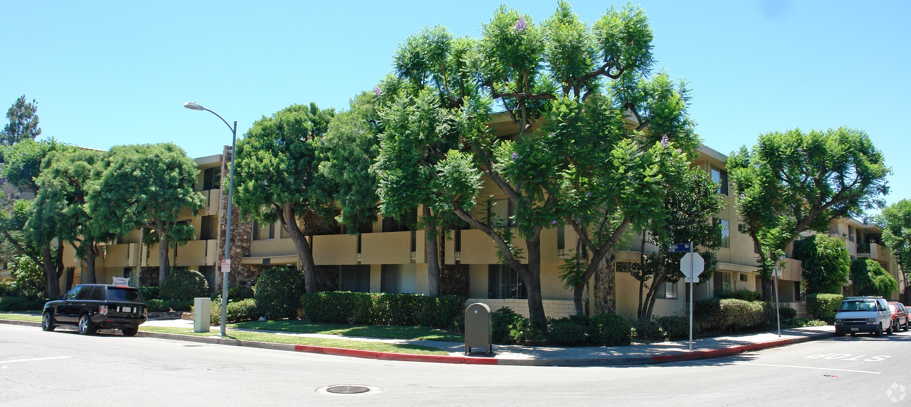Jacaranda Apartments - Jacaranda Apartments