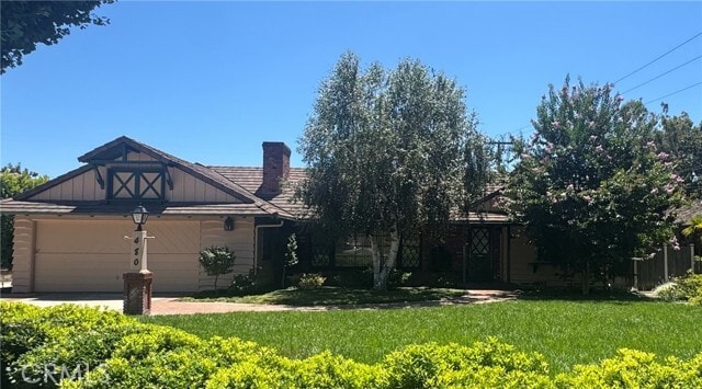 Photo - 480 Oxford Dr House