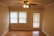 Photo - 323 W Glenoaks Blvd
