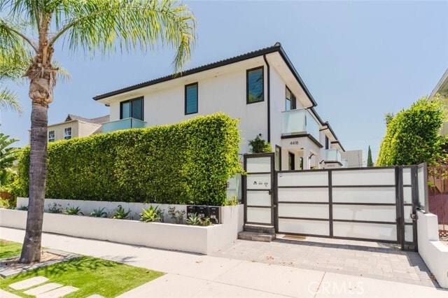Building Photo - 4418 Kingswell Ave