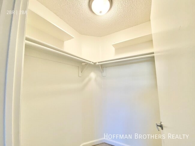 Photo - 860 S Ardmore Ave Unit 308