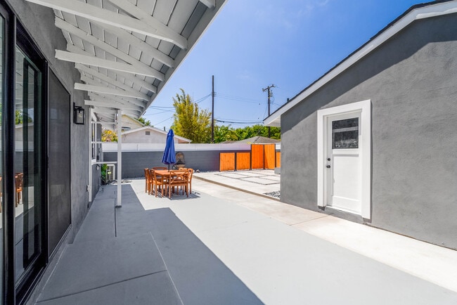 Photo - 401 Rancho Dr