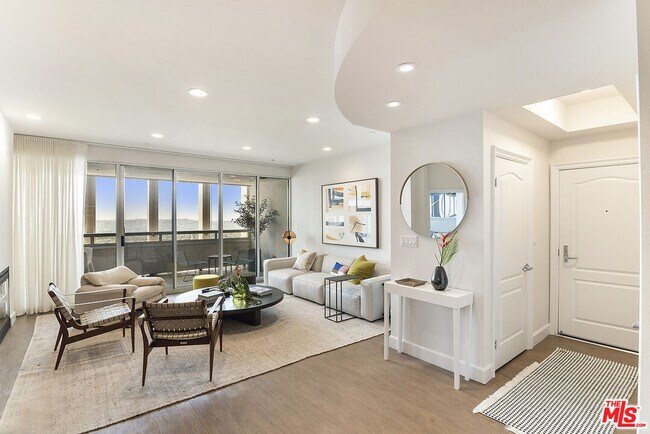 Photo - 5670 Wilshire Blvd Unit PH1