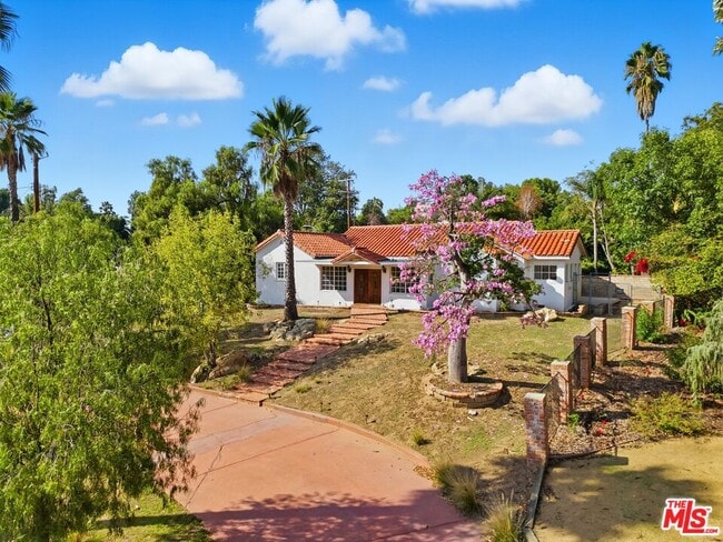 Building Photo - 10440 Johanna Ave