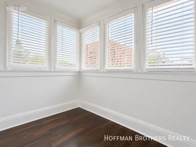 Photo - 1834 N Wilton Pl