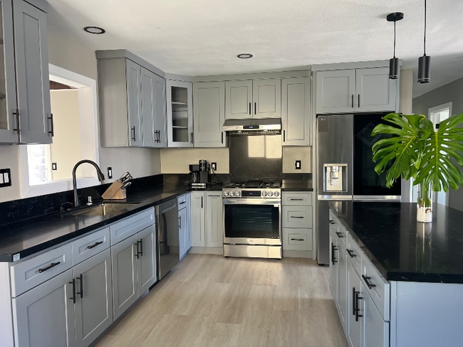 Photo - 6382 Yale Cir