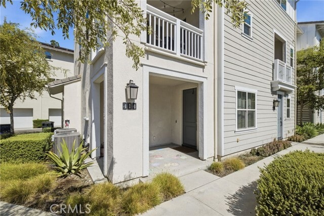 Building Photo - 414 Lucent Dr