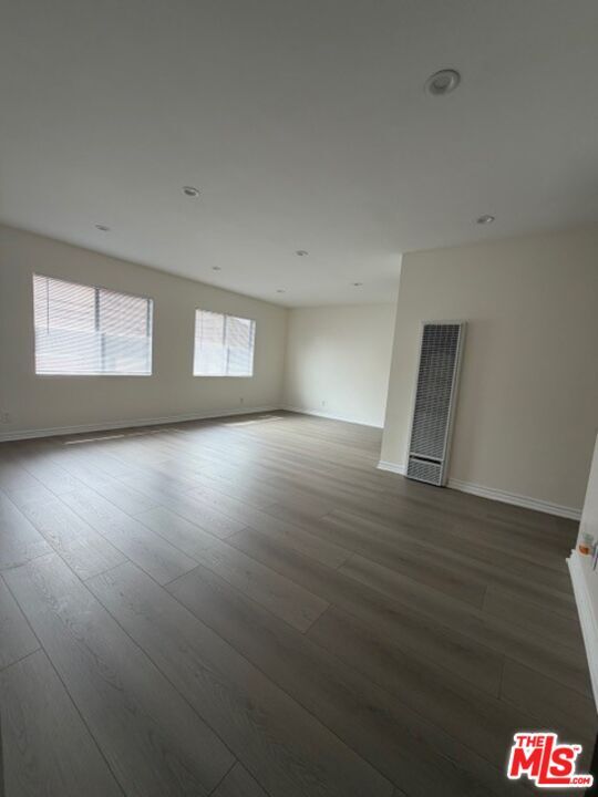 Photo - 1717 S Burlington Ave Unit 4