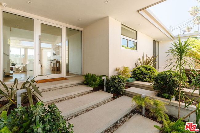 Photo - 3642 Beverly Ridge Dr