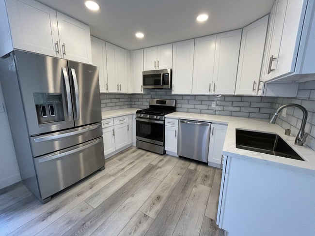 Building Photo - 345-379 Cedar St