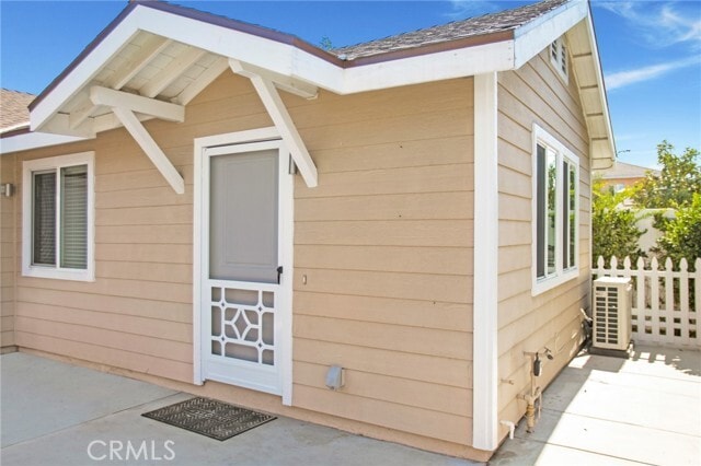 Building Photo - 940 Gonzales St